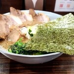 背脂煮干中華そば 二代目たかちゃんらーめん - 
