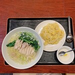 健康中華庵 青蓮 - 蒸し鶏肉麺セット