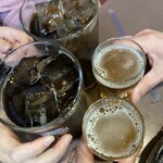 伊勢屋本店 - ドリンクはコーラと瓶ビール