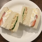 さえら - たらばガニとフルーツサンド