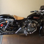 輪茶館 - 店内　９　玄関内にご主人のハーレーダビットソン　【　２０１３年１２月　】