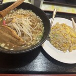 中華料理 点心坊 一番 - 醤油ラーメン＋炒飯(セットメニュー1080円)