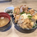 天ぷら酒場 上ル商店 - 温玉と鶏天の親子丼のセット