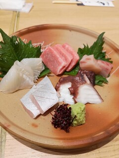 Aduma Zushi - 