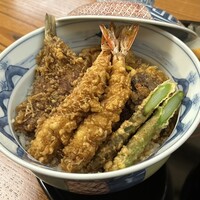 天一 本店 - 天丼-クルマエビ×2本•アスパラガス×2本•キス•椎茸•小エビのかき揚げ-