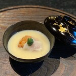 Nikutoieba Matsuda - 毛蟹コロッケと和牛ロースの信州味噌お雑煮仕立て