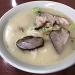 南京千両 蛯町支店 - チャーシューワンタン麺、ツレと枚数がかなり違った（笑）