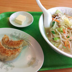 おなかの友達 萬来 - 日替りセット＋バター