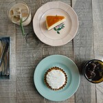 POMPON CAKES - レモンチーズパイ、NYチーズケーキ、アイスコーヒー、アイスコーヒー牛乳
