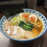 GANCON NOODLE - 醤油ラーメン（全乗せ）