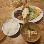 洋食のオーニシ 太子店 - クリームコロッケ & 大エビフライ