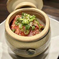 老舗精肉店直送 千種焼肉 飛騨牛の奴隷 千種店 - 肉屋の特選壷漬け