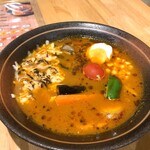 Supu Karee Kubo - 季節の７種の野菜スープカレー・トマト+こんがりチーズ。計1715円