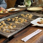 Chikuzem Bori - テーブルをくり抜いた焼き台