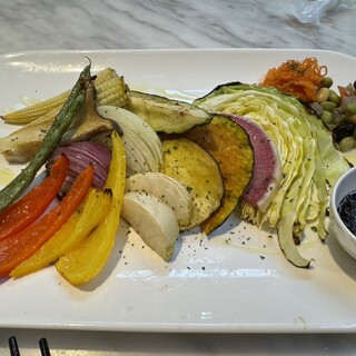 TASTY PLACE THE DINING_1