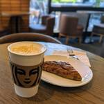 スターバックス・コーヒー - ♪キャラメルマキアート&キャラメルトフィースコーン♪この日は、キャラメルな気分っ！