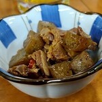Izakaya Akasatana - お通しの煮物、うまい！