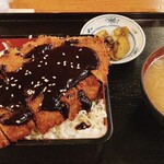 半平 - 味噌カツ定食