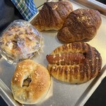 ソルベーカリー - 長女へはお惣菜パンを買いました。　