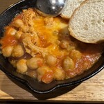 イタリアンダイニング エスタリア - トリッパとひよこ豆のトマト煮込み