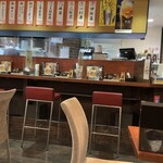 乃木坂ラーメン 東京食品 まる彦 - 店内