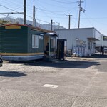 西端手打 上戸うどん - 箕浦駅から見た上戸さん(๑>◡<๑)