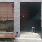 カセント - 小道を入ったところにあるので、少し分かりづらいです