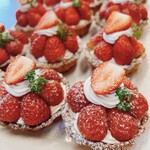 【当店名物】季節のフルーツタルト（イチゴ）