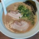 とん吉家 - ラーメン