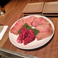 焼肉うしごろ 新宿三丁目店 - 