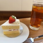 patisserie KH cafe - 