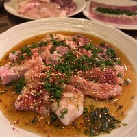 炭火焼肉ホルモン うしごろ 中目黒店 - 