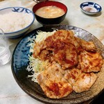 お食事 まるやま - ロース生姜焼き定食