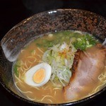 鶏白湯ラーメン