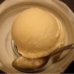 和食処 九助 - サービスアイスクリーム