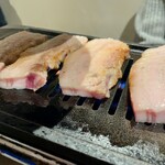 Omoni Bettei Matsuyama Karubi - 翻轉過來，