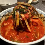 杏樹亭 岸根店 - 「ユッケジャンスープ（税込￥650）」激辛バージョン…