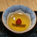 御料理 良所 - 昆布と梅干し