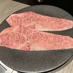 渋谷焼肉 かみ山 - 和牛サーロインのかみ山焼き