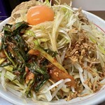 ラーメン二郎 - 小ラーメン（890円）＋ネギ（120円）＋ニラキムチ（120円）＋汁なし（100円）、ニンニクコール
