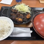 かつや - 味噌チキンカツ定食、豚汁（大）