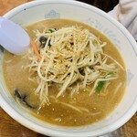 Santo Uken - 味噌ラーメン　580円