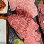 炭火焼肉 牛和鹿 - 