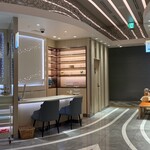 海底撈火鍋 - 待ち時間で無料のネイルケアあり〼