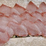 四季料理 きたがいち - 新鮮なブリ