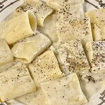 Osteria Romana di Simmi - 私のプリミはパッケリのカーチョ・エ・ぺぺです