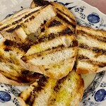 Osteria Romana di Simmi - コペルト2€のクロスティーニはすごいボリューム