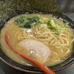 麺屋 竜王 - 『豚骨醤油ラーメン』
