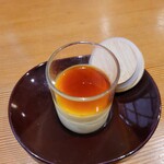 お料理 とみやま - 本日の海鮮丼御膳のプリン