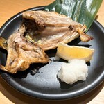 Sanchoku Sengyo To Yonjuunana Todoufuken No Nihonshu No Mise Kuroshio - 当日の鮮魚カマ焼き